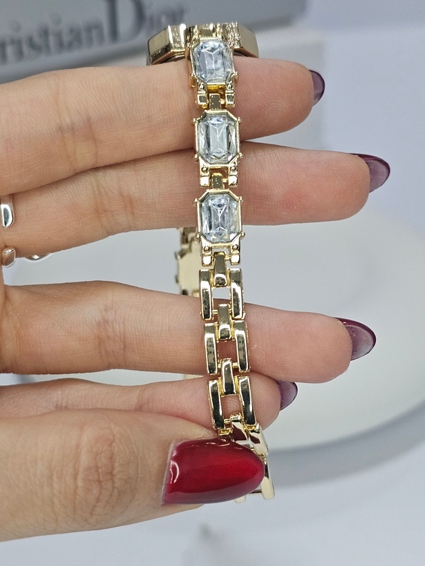 ساعت نگین دار یفیلی YIFEILI
